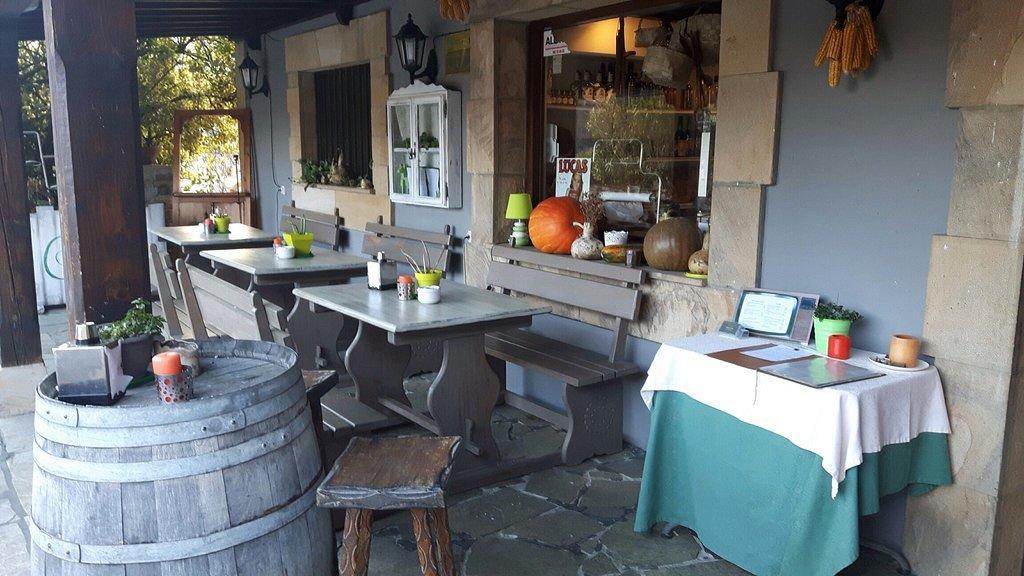 Hostal Casa Lucas Los Tojos Zewnętrze zdjęcie